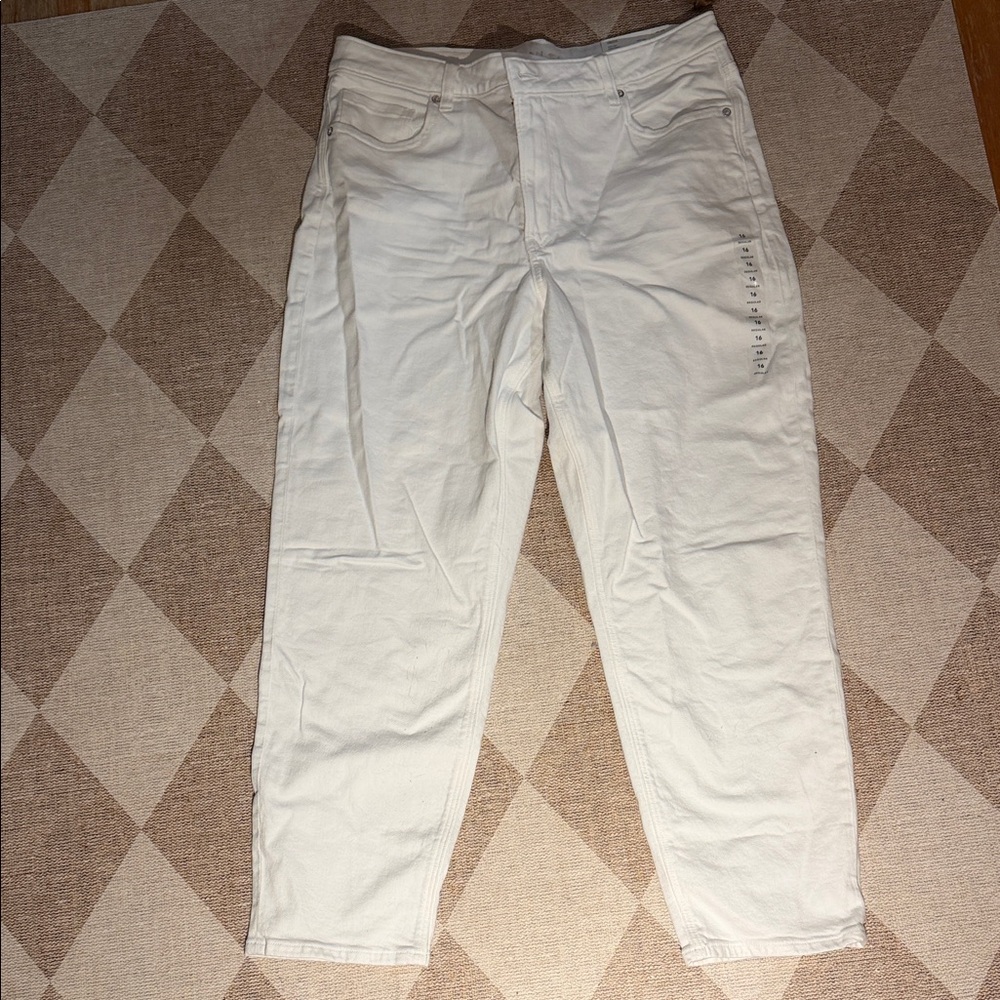American Eagle Outfitters White Straight-Leg Jeans